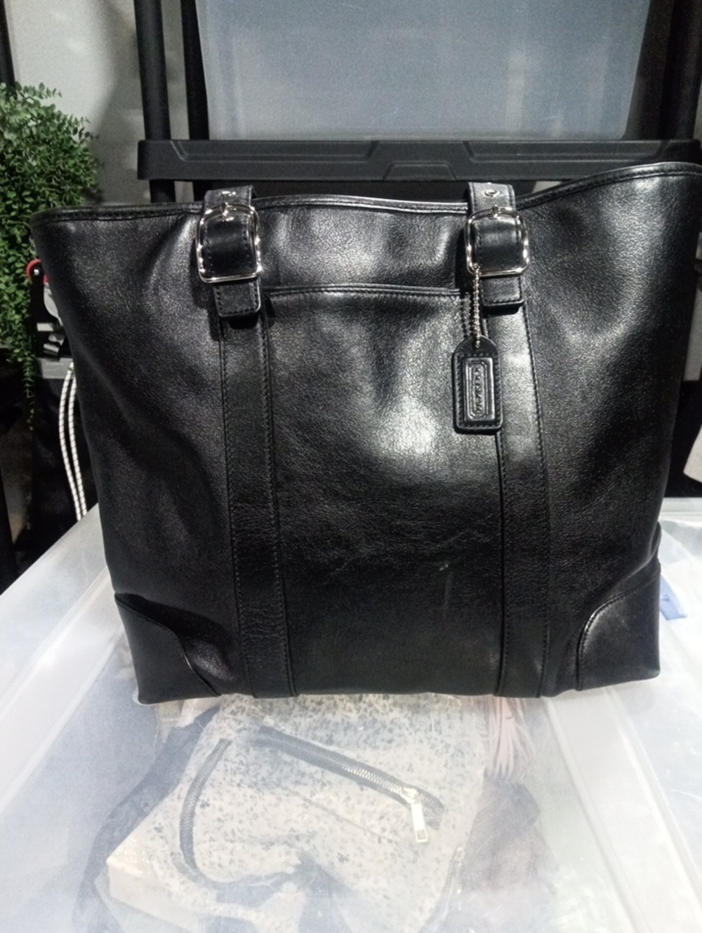 Coach Hampton Shopper - Picture 1 of 5